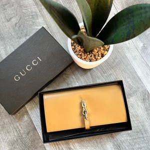 💯Authentic Preloved Gucci long wallet